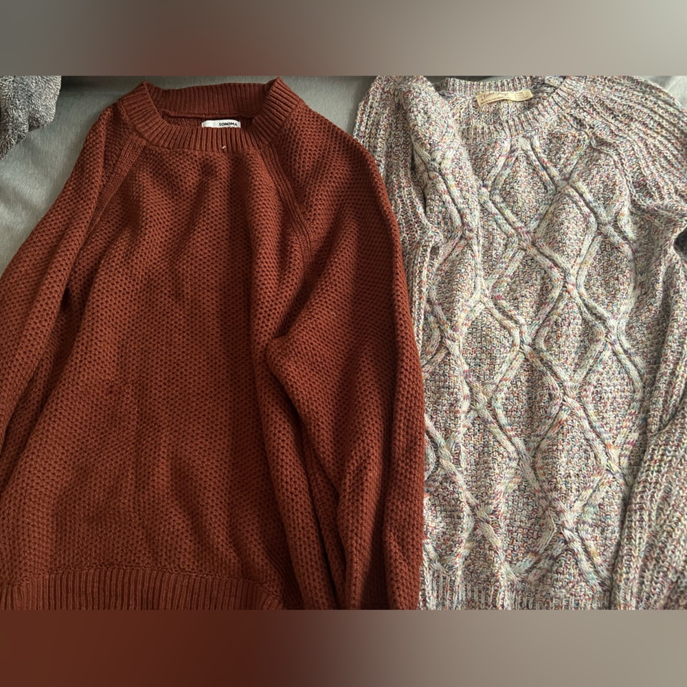 Woman’s size large sweater‎ bundle